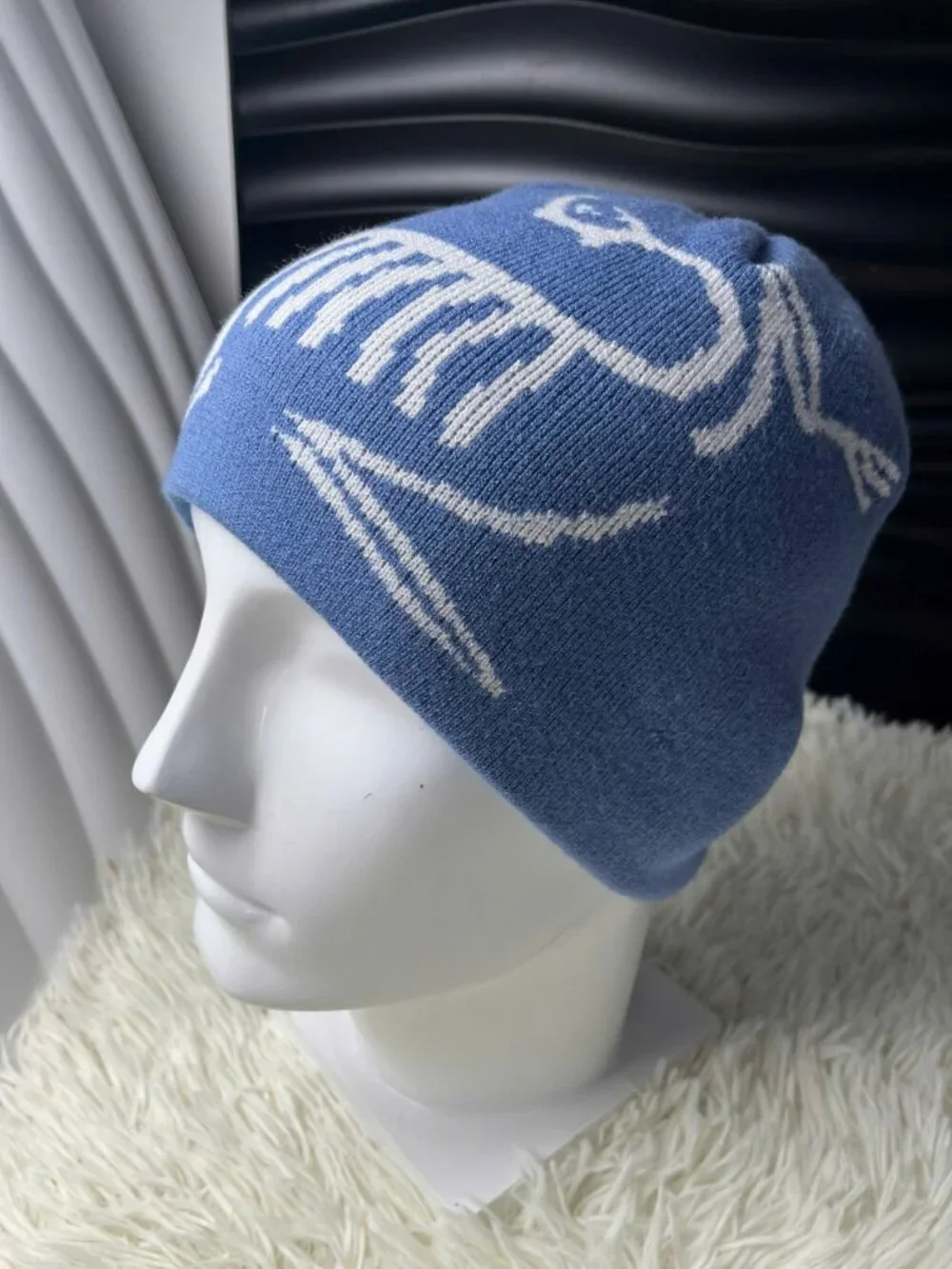 Arcteryx classic ribbed